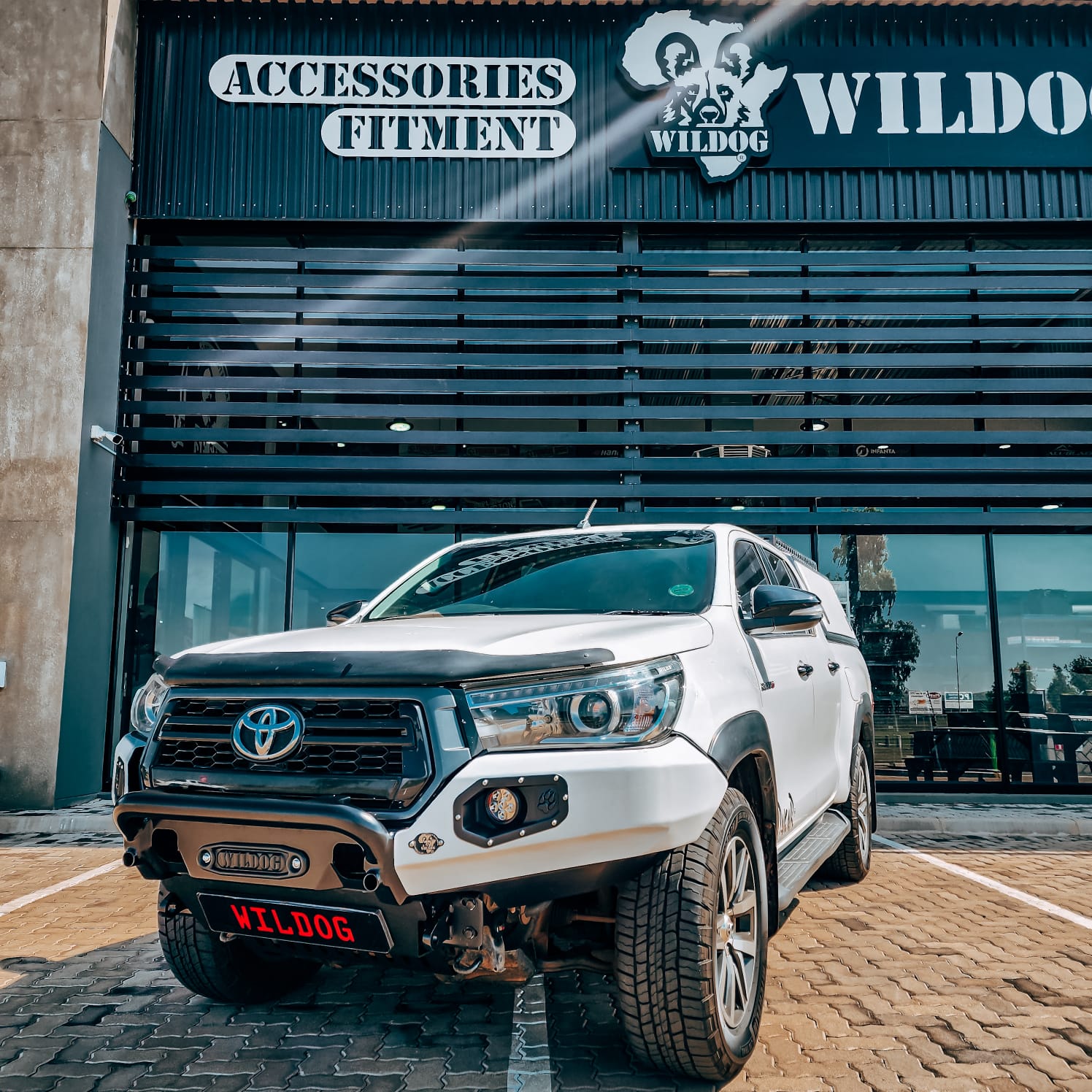 front-replacement-bumper-k9-hilux-roccodakar-color-matched-with-nudge